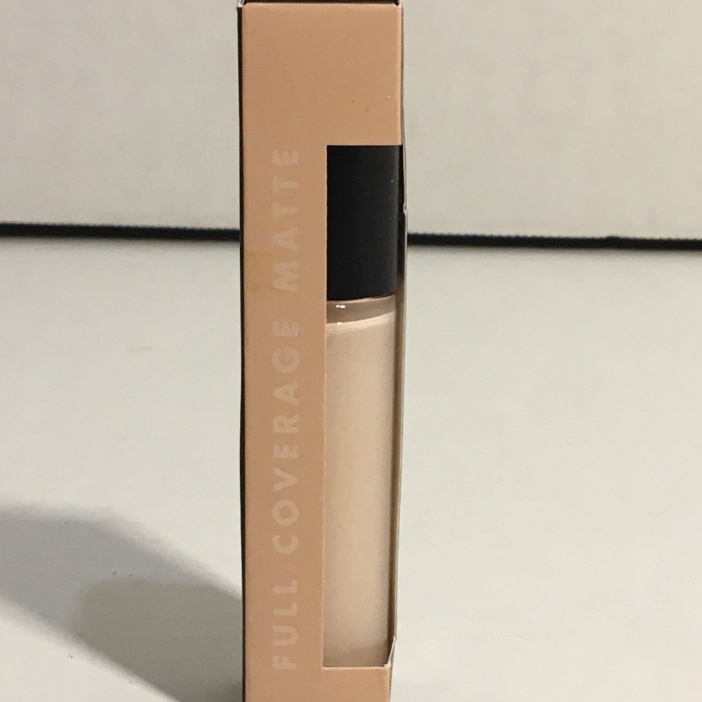 3/20% e.l.f camo concealer